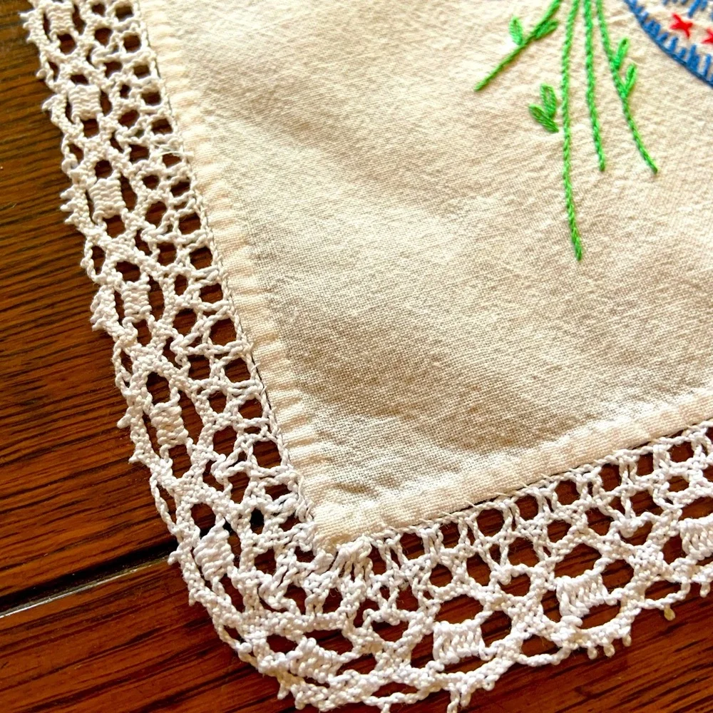 Vintage Hand Embroidered Floral Table Runner With Crochet Trim